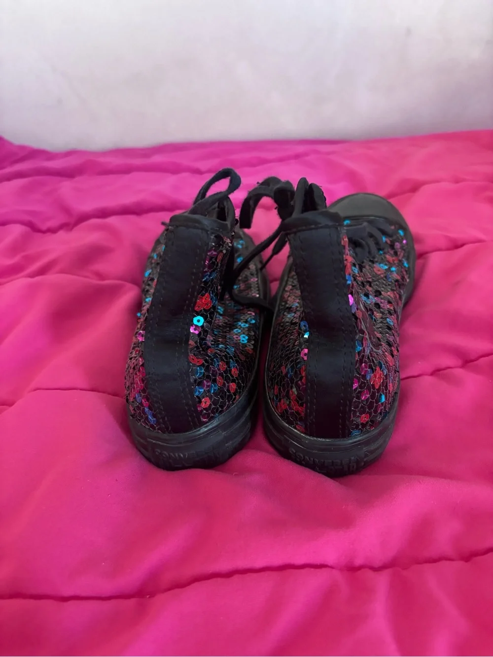 Converse eye catching